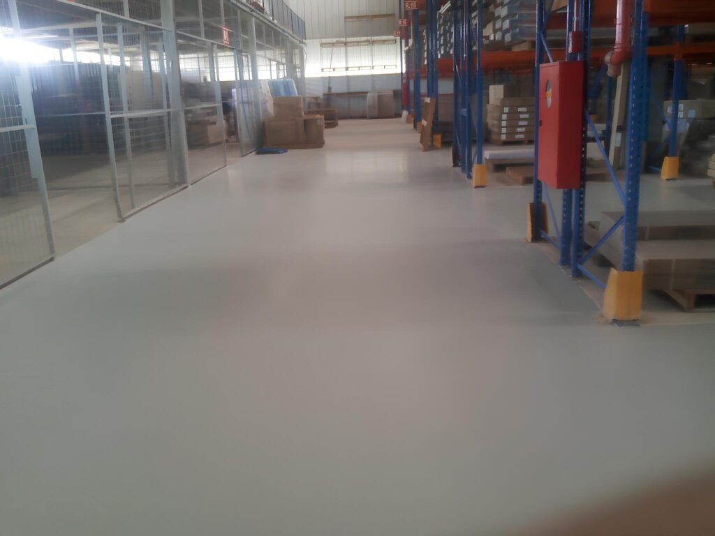 Piso industrial com uretano cimentício em centro logístico de Mato Grosso