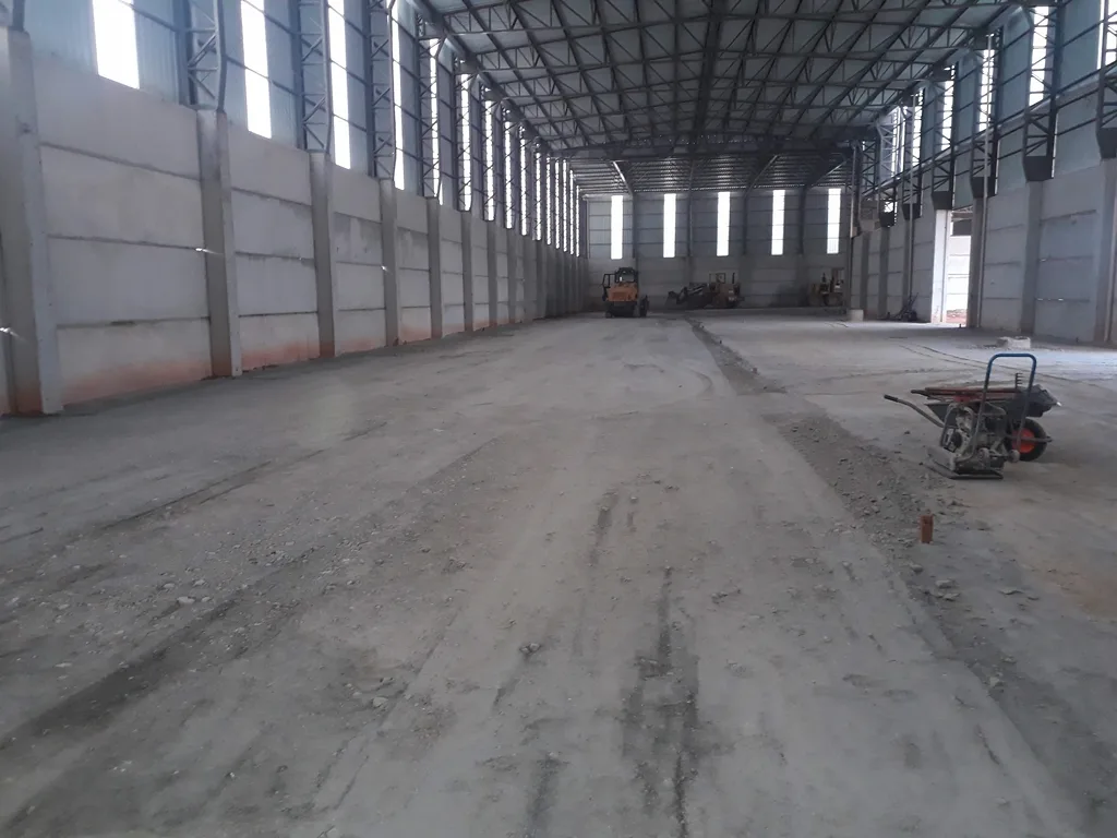 Construção de galpão industrial em Cuiabá MT com estrutura metálica e cobertura de grande vão