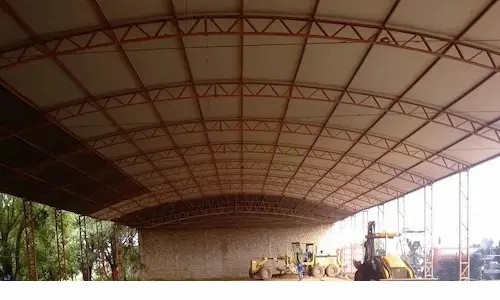 Cobertura metálica para barracão agrícola em Mato Grosso com estrutura metálica industrial